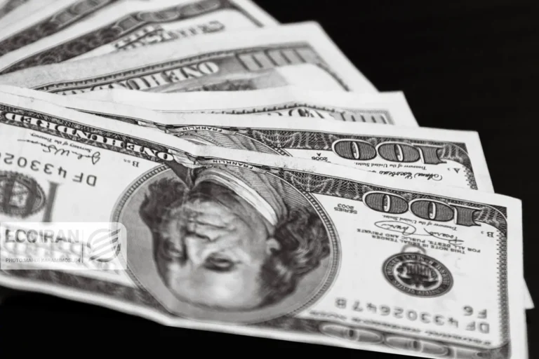 آخرین قیمت دلار امروز چهارشنبه 10دی/ کاهش قیمت + جدول