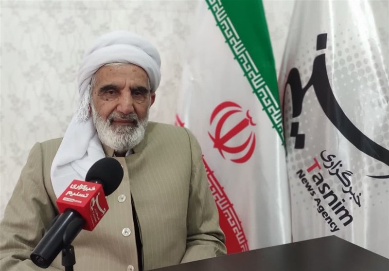 امام جمعه سنندج: آمریکا با اهانت به قرآن دروغ حقوق بشرش را عیان کرد