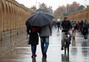 بارش برف و باران همچنان ادامه دارد؛ کاهش 15 درجه در اصفهان