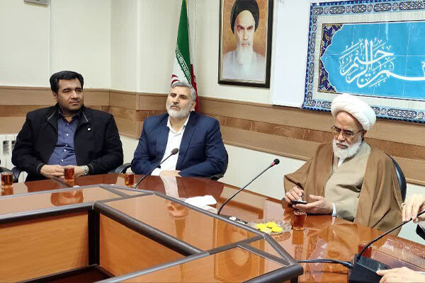 تأکید امام جمعه کرمانشاه بر توسعه و صادرات آبزیان