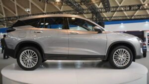 جزییات معاملات هایما S۸ و پژو ۲۰۷ در بورس کالا / افزایش ۴۸ درصدی قیمت پایه هایما S۸