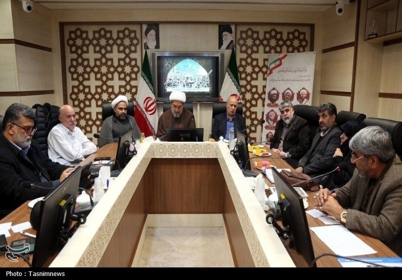 رئیس فدراسیون فوتبال به حوزه علمیه آمد