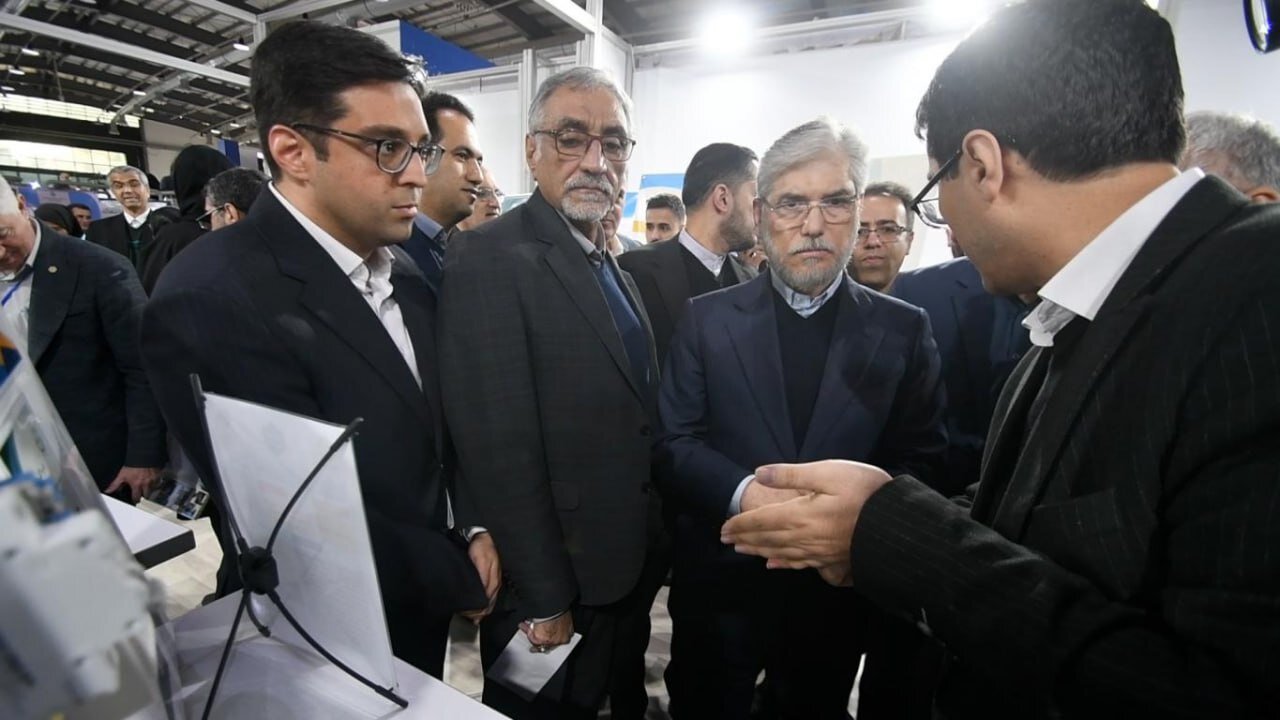 رونمایی از محصول فناورانه دانشگاه ارومیه در نمایشگاه دستاوردهای پژوهشی تهران رونمایی از محصول فناورانه دانشگاه ارومیه در نمایشگاه دستاوردهای پژوهشی تهران