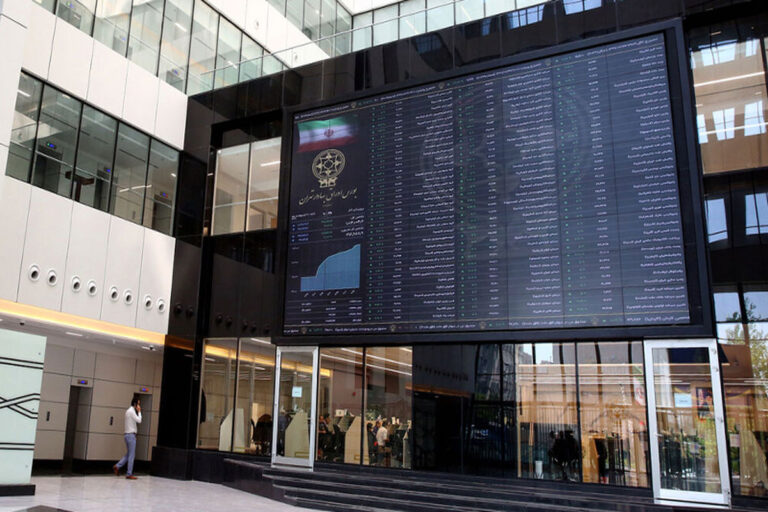 رکورد ارزش معاملات خرد در سال ۱۴۰۱ شکسته شد