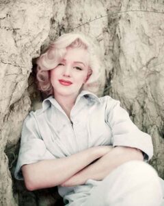 ستاره افسانه‌ای هالیوود؛ داستان زندگی و مرگ مرموز مریلین مونرو