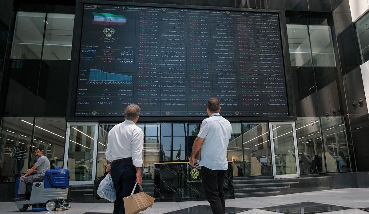 سرمایه‌گذاران در دوراهی ابهام/ بورس در اوج تاریخی، اما با کمترین بازدهی