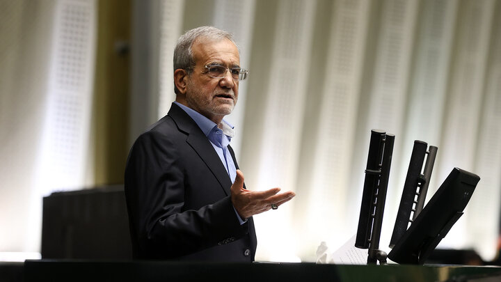 سوال از پزشکیان در مجلس کلید خورد