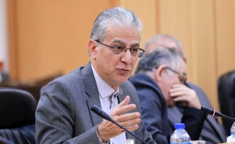 شاخص ۵ میلیونی در انتظار بورس/ رفع تحریم بدون اصلاحات ساختاری، منجر به فساد می‌شود