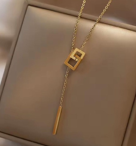 نحوه استفاده از گردنبند لاریت