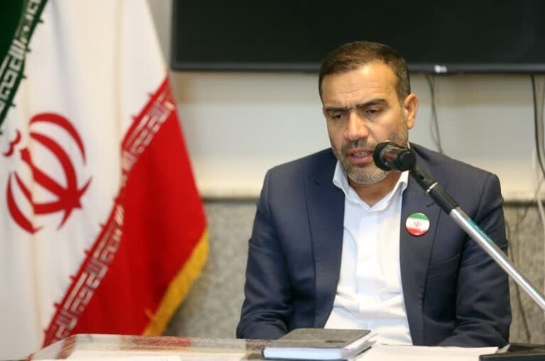 نمایندگان استان فارس به اصل تفکیک قوا ایمان دارند