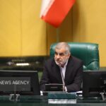 نیکزاد: مجلس یکشنبه تعطیل نیست