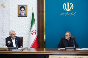 پزشکیان: تضعیف داخلی در شرایط فشار بیرونی به کشور آسیب جدی می‌زند