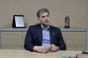 پیش‌بینی مسیر بازار سرمایه/ بلاتکلیفی سیاسی، بورس را در سایه ابهام نگه داشته است