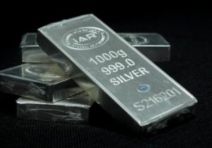 2.9 تن شمش نقره در بورس کالا معامله شد