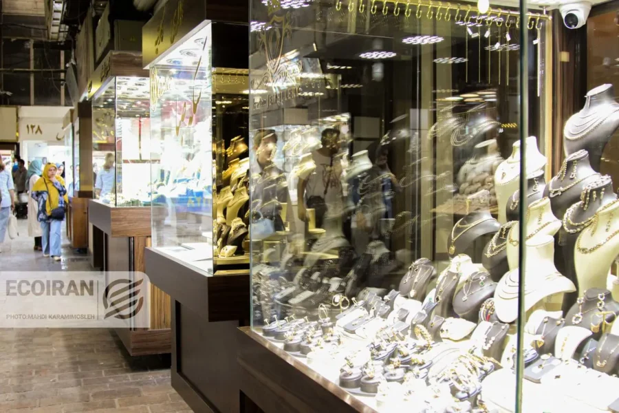 آخرین قیمت طلا و سکه امروز دوشنبه ۶ بهمن/ رکوردشکنی قیمت ها + جدول