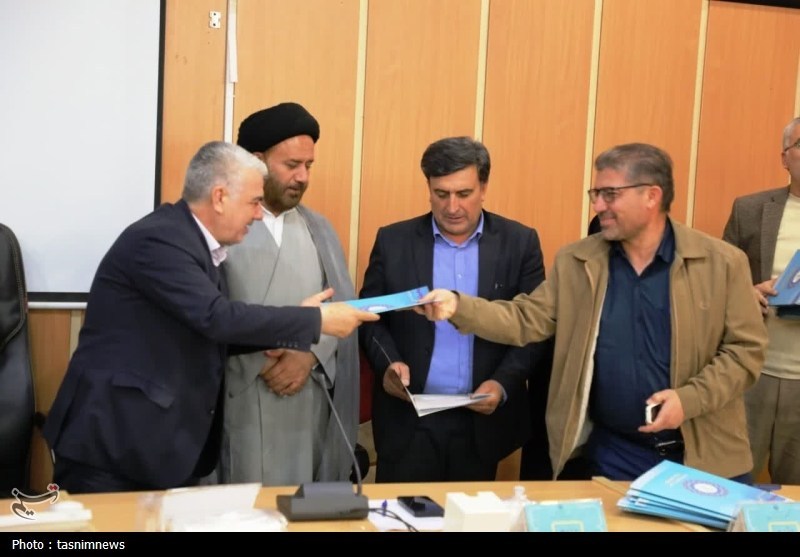 آغاز رسمی برنامه‌های دهه فجر در کهگیلویه و بویراحمد+تصاویر