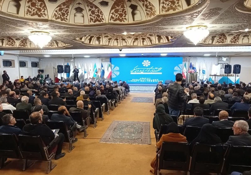 اجلاس سراسری سرمایه‌گذاری مسکن در اصفهان با محوریت نقش تعاونی‌ها