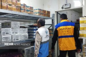 جمع‌آوری بیش از ۴۶۰ کیلوگرم مرغ تاریخ‌گذشته از مراکز پخش زاهدان