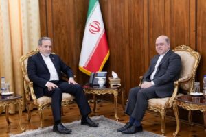 دیدار سفیر ایران در نیوزلند با عراقچی