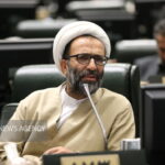 سلیمی: تمرکز دولت مهار قیمت ها باشد