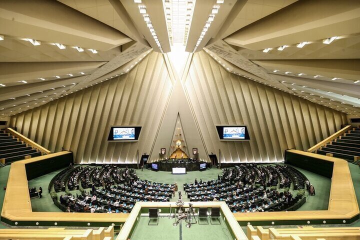 سوال از وزیر اقتصاد و اصلاح قانون نظام مهندسی در دستور کار امروز مجلس
