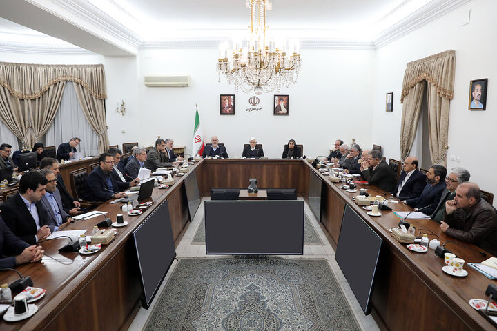 عارف: مسکن محرومان باید با سرعت بیشتری تأمین شود