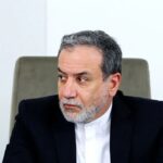 عراقچی: برای جنگ و مذاکره آماده‌ایم؛ مذاکره با دیکته تفاوت دارد