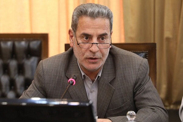 هادیان پور:احتکار نهاده‌های وارداتی با ارز دولتی خیانت به دامداران است