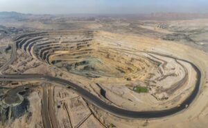 آیا معادن قابل واگذاری به مردم است؟