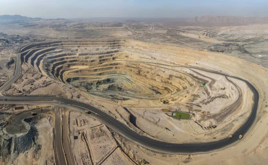 آیا معادن قابل واگذاری به مردم است؟