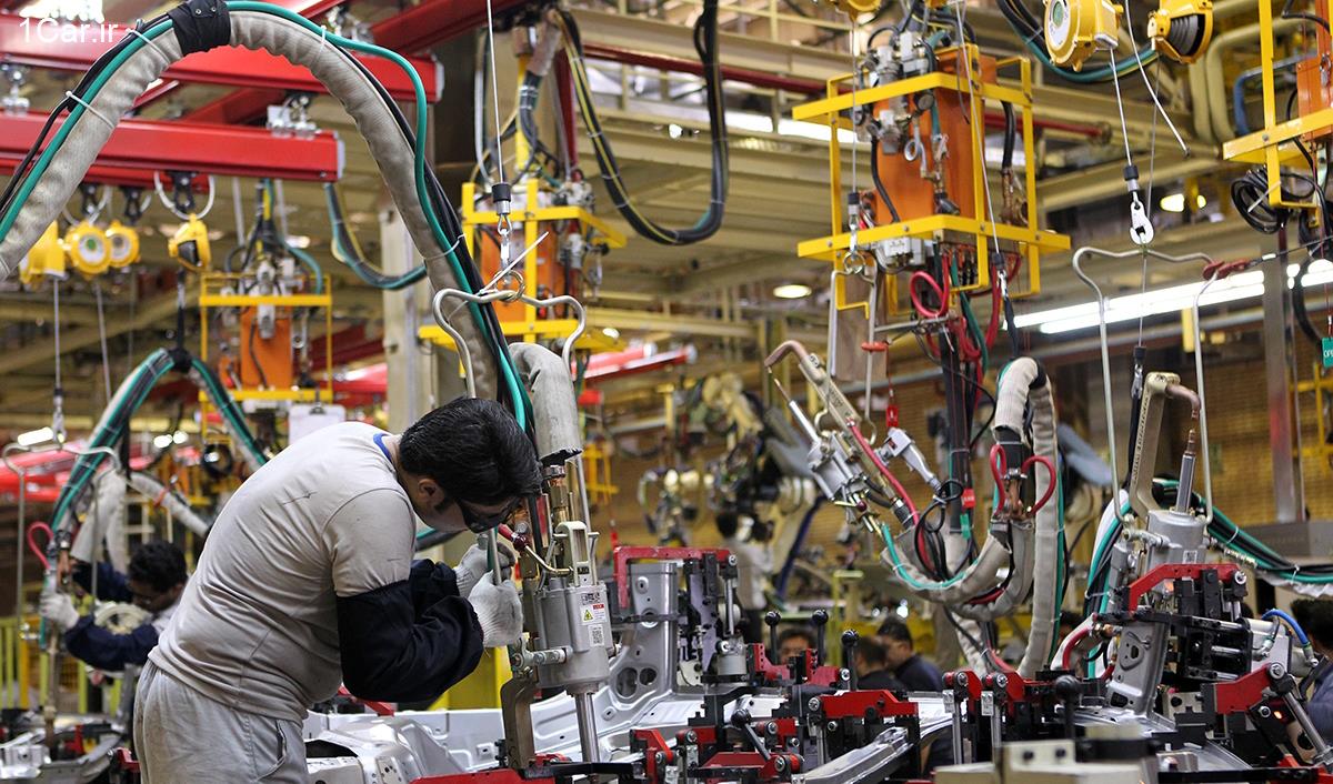 بهبود شرایط با تغییر الگوی مدیریت دولتی در صنعت خودرو / سهامداری قطعه سازان دلیل کیفیت پایین خودرو های تولیدی نیست