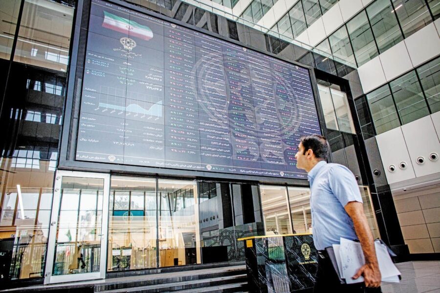 بورس در مسیر نزولی / شاخص به ۶۰۰ هزار واحد سقوط کرد