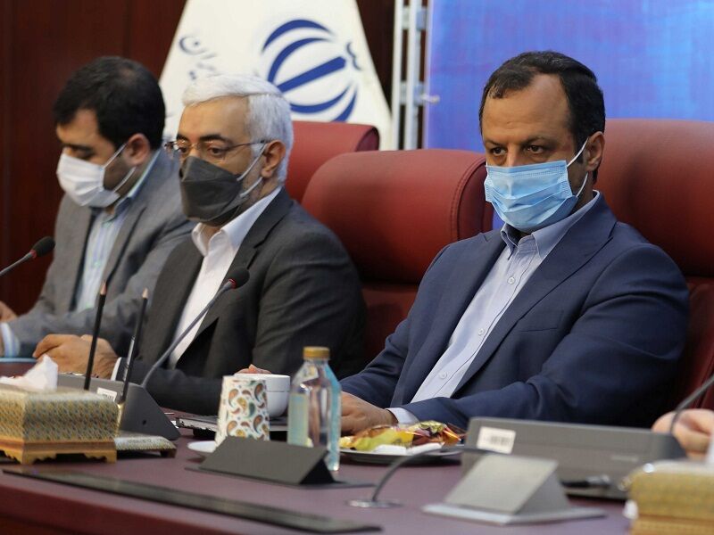 در جلسه امروز وزیر اقتصاد و رییس سازمان بورس  با مدیران هلدینگ ‌های بزرگ بازار سرمایه چه گذشت؟