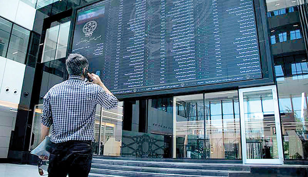 زور پالایشی ها به تابلوهای بورس نرسید