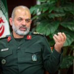 سردار وحیدی: ملت ایران هرگز از ناو و جنگنده نمی‌ترسد