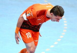 شکست سنگین مس سونگون در اصفهان؛ صدر از دست رفت