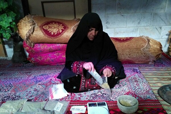 فرآوری گیاهان دارویی؛ موتور اشتغال پایدار در سیستان و بلوچستان فرآوری گیاهان دارویی؛ موتور اشتغال پایدار در سیستان و بلوچستان