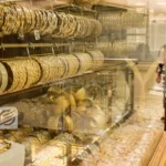 قیمت طلای 18عیار امروز سه شنبه 14بهمن/ جهش قیمت طلا + جدول و جزئیات کامل