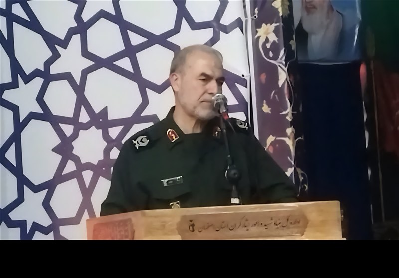 معاون سیاسی سپاه:شهید خرازی نماد شجاعت در دفاع از کیان ایران بود
