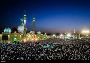 منتظران ظهور در مسجد جمکران؛ حماسه میلیونی عشاق مهدی در شب نیمه‌شعبان