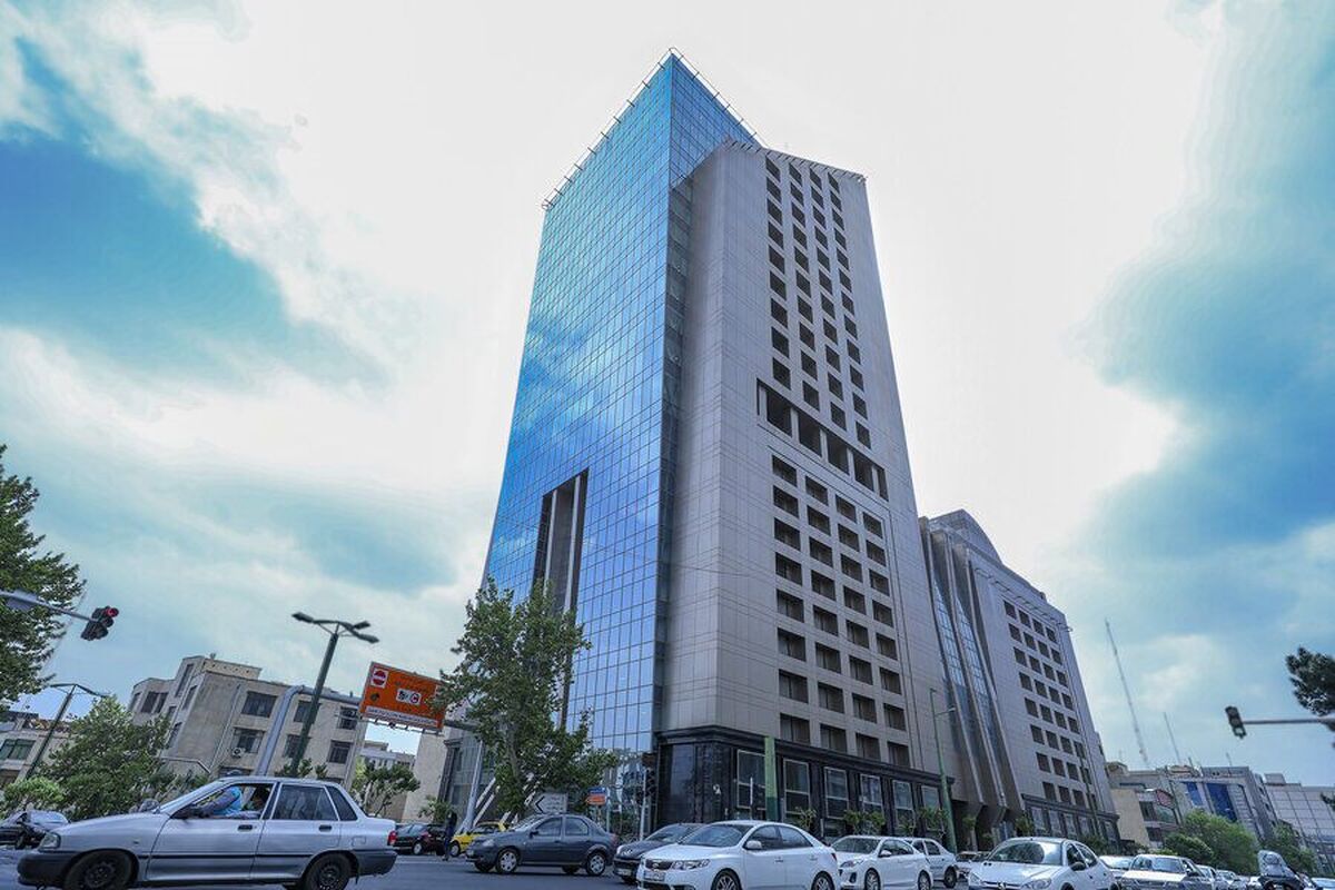 نهاد‌های مالی بورسی در خطرند/ افزایش دامنه نوسان باید به آینده موکول شود