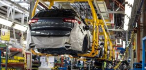 واگذاری سهام خودروسازان به مراحل پایانی نزدیک می‌شود /  انتظار برای انتشار اطلاعیه عرضه خودرو در بورس کالا