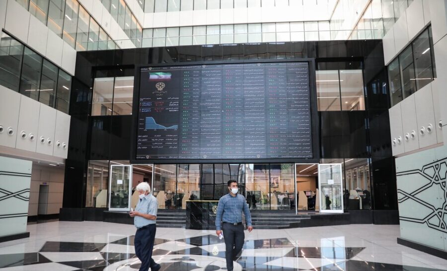 پیش بینی بورس امروز / نرخ بهره دوست شاخص کل بورس می شود؟