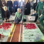 گلباران مزار شهیدان رجایی و باهنر با حضور وزیر آموزش‌وپرورش