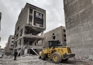 18نفر در حمله آمریکایی ـ صهیونی به منطقه مسکونی کمال‌شهر مجروح شدند