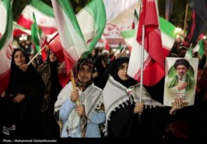 بیست‌وهفتمین روز مقاومت؛ طنین «الله‌اکبر» در همدانِ بارانی