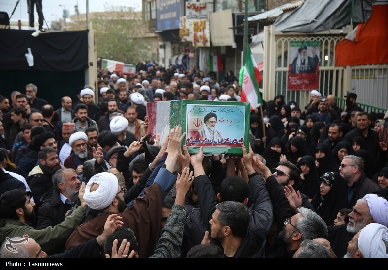 تشییع باشکوه پیکر شهید خطیب و خانواده شهیدش در قم+ تصاویر