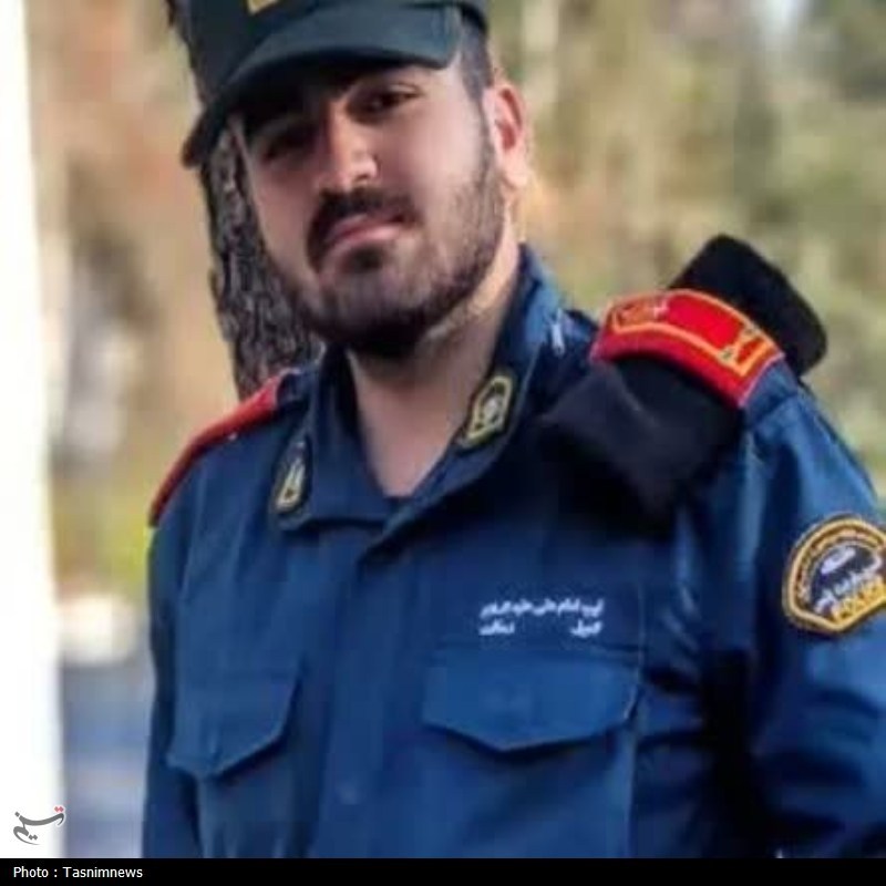 تشییع شهید ربانی در یاسوج، خاکسپاری در دنا