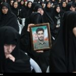 تشییع پیکر شهدای جنگ رمضان در اصفهان