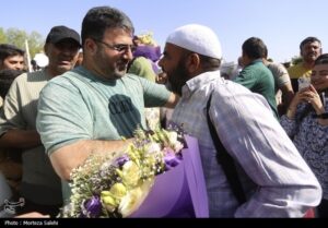 حجاج ایرانی از مرزی زمینی شلمچه وارد ایران شدند